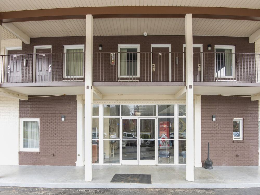 Econo Lodge Forest City Exterior photo